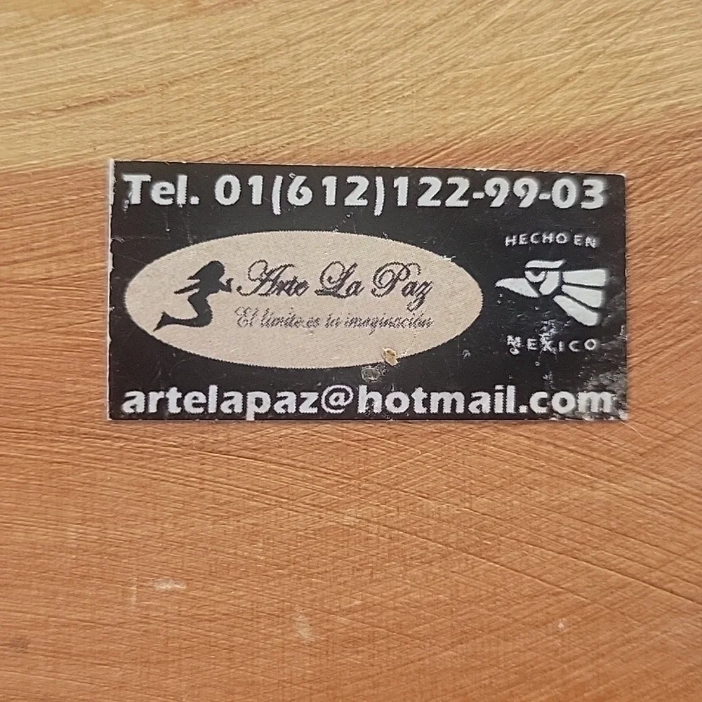 Artel La Paz Wooden Box with Mother of Pearl Inlaid Bird Design